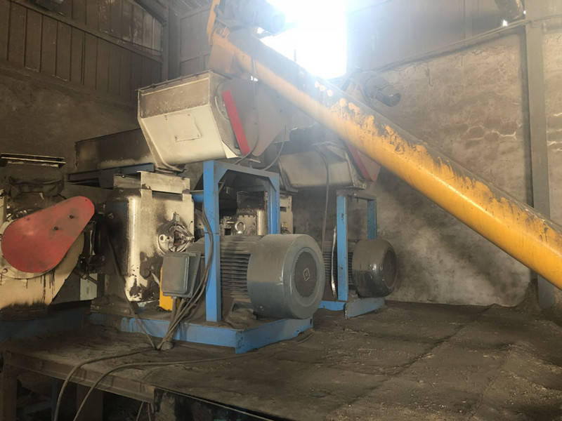 時(shí)產(chǎn)3噸木屑顆粒機(jī)