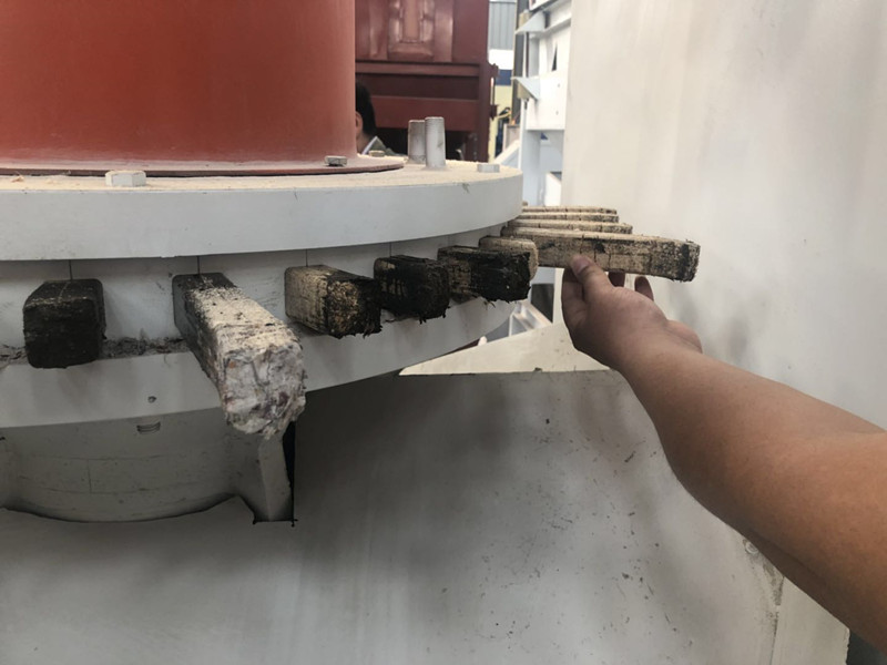 秸稈壓塊機(jī)壓塊