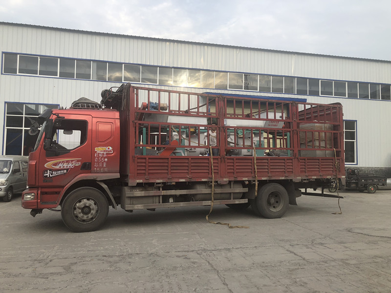 秸稈顆粒機發(fā)貨 秸稈顆粒機發(fā)貨